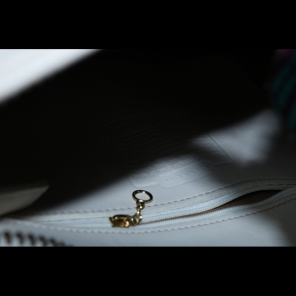 VINTAGE COACH Off White Shoulder Hobo Tote Bag ! - Picture 3 of 5